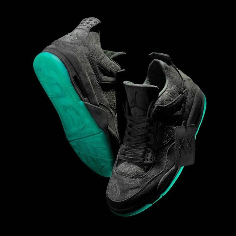 AIR JORDAN 4 “BLACK CAT KAWS”