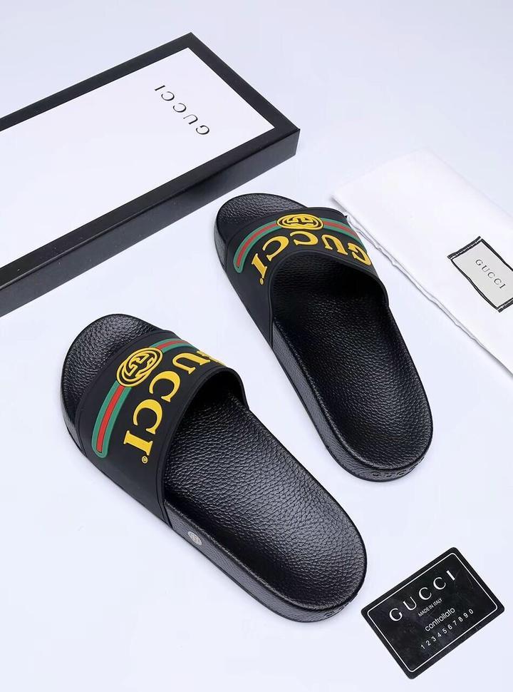 GUCCI - PANTOUFLES HOMME