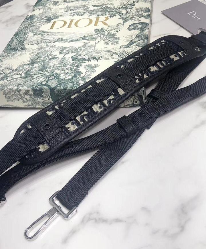 CHRISTIAN DIOR - MESSENGER BAG