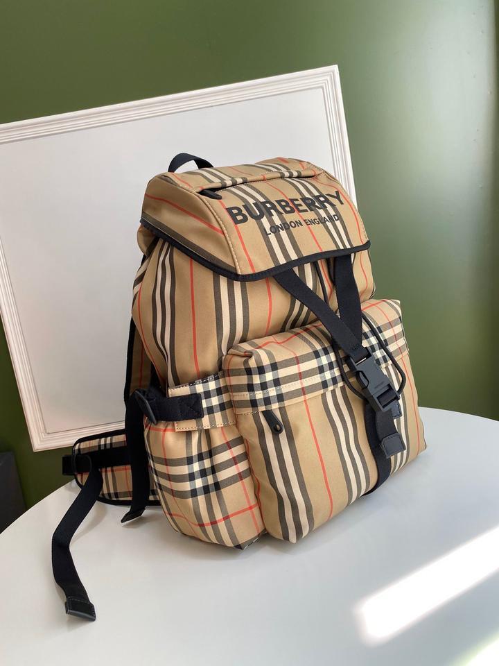 BURBERRY - BACKPACK