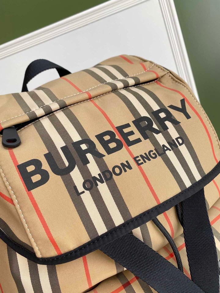 BURBERRY - BACKPACK